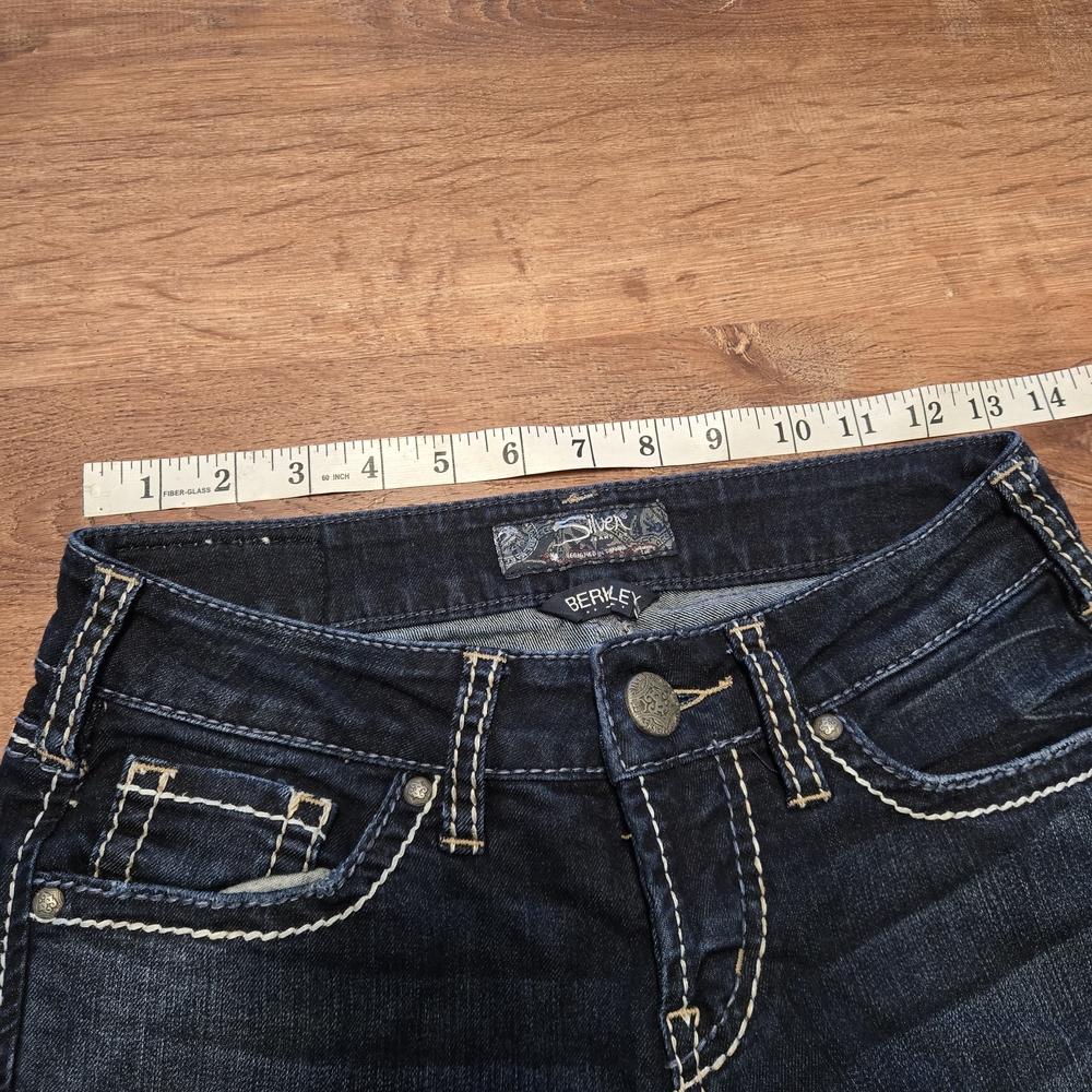 Silver Jeans Women's Berkley Dark Indigo Straight-Leg Jeans 26 X 32 - Picture 5 of 9